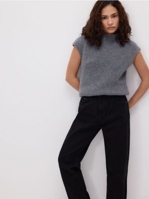 Jeansy damskie casual Reserved ze sklepu: Reserved w kategorii: Jeansy damskie - zdjęcie 74CCA4C-3C1-6972_830IU