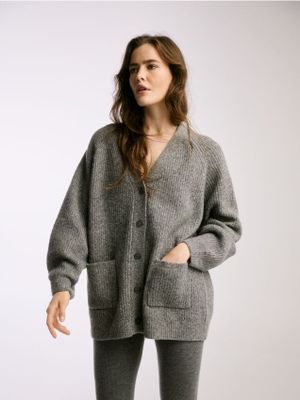 Sweter damski na zimę Reserved ze sklepu: Reserved w kategorii: Swetry damskie - zdjęcie 74CCA4C-3C1-6972_839KN