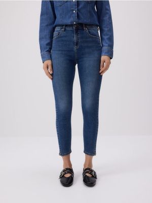 Jeansy damskie casual Reserved ze sklepu: Reserved w kategorii: Jeansy damskie - zdjęcie 74CCA4C-3C1-6972_8434B