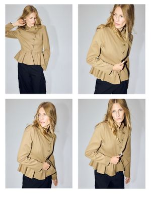 Marynarka casual Reserved ze sklepu: Reserved w kategorii: Marynarki damskie - zdjęcie 74CCA4C-3C1-6972_845MR