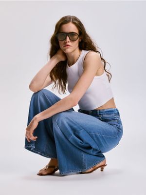 Jeansy damskie casualowe Reserved ze sklepu: Reserved w kategorii: Jeansy damskie - zdjęcie 74CCA4C-3C1-6972_857IU