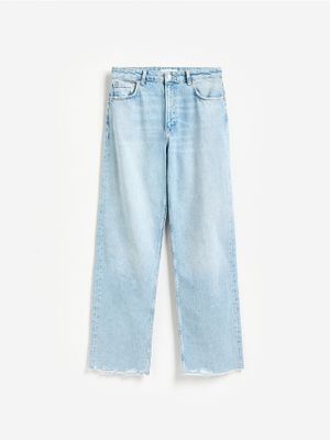 Jeansy damskie casual Reserved ze sklepu: Reserved w kategorii: Jeansy damskie - zdjęcie 74CCA4C-3C1-6972_862IU