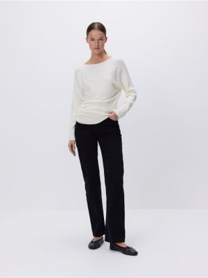 Sweter damski Reserved ze sklepu: Reserved w kategorii: Swetry damskie - zdjęcie 74CCA4C-3C1-6972_909IP