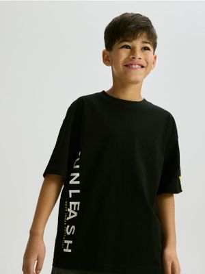 Reserved - T-shirt chłopięce na lato ze sklepu: Reserved w kategorii: T-shirty chłopięce - zdjęcie 74CCA4C-3C1-6972_930HR