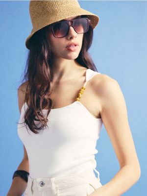 Bluzka damska casual Reserved ze sklepu: Reserved w kategorii: Bluzki damskie - zdjęcie 74CCA4C-3C1-6972_932IP