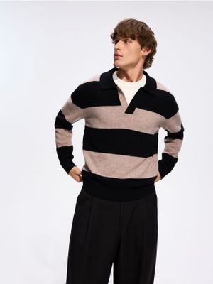 Sweter damski Reserved ze sklepu: Reserved w kategorii: Swetry damskie - zdjęcie 74CCA4C-3C1-6972_934KS