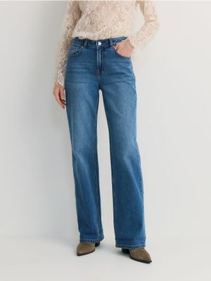 Jeansy damskie casual Reserved ze sklepu: Reserved w kategorii: Jeansy damskie - zdjęcie 74CCA4C-3C1-6972_YT204