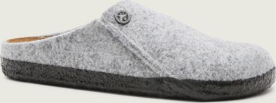 Kapcie damskie na zimę BIRKENSTOCK ze sklepu: Gomez Fashion Store w kategorii: Kapcie damskie - zdjęcie 874714-BD9-10338_BR215W000014211
