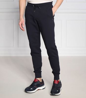 Spodnie męskie w sportowym stylu Tommy Hilfiger ze sklepu: Gomez Fashion Store w kategorii: Spodnie męskie - zdjęcie 874714-BD9-10338_TH222M000071F23