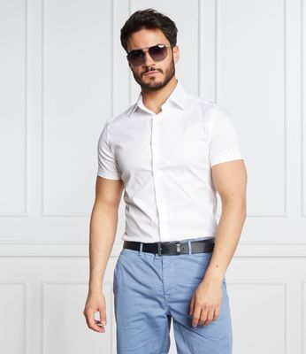 Koszula męska z klasycznym kołnierzykiem Emporio Armani ze sklepu: Gomez Fashion Store w kategorii: Koszule męskie - zdjęcie 874714-BD9-10338_EA222M000092100