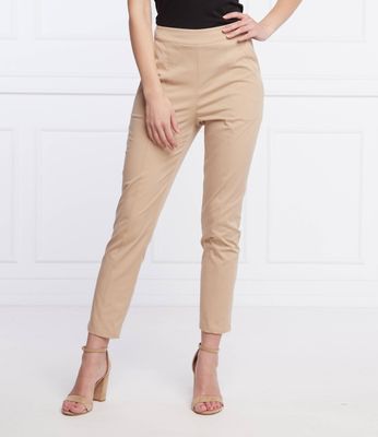 Spodnie damskie na wiosnę Marc Cain ze sklepu: Gomez Fashion Store w kategorii: Spodnie damskie - zdjęcie 874714-BD9-10338_CR222W000110617