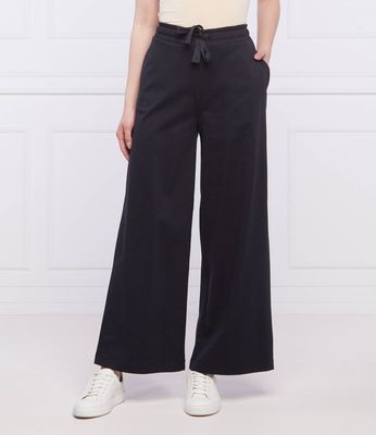 Spodnie damskie w stylu retro Marc O'Polo ze sklepu: Gomez Fashion Store w kategorii: Spodnie damskie - zdjęcie 874714-BD9-10338_MP224W000006899