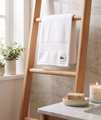 Ręcznik Lacoste HOME ze sklepu: Gomez Fashion Store w kategorii: Ręczniki - zdjęcie 874714-BD9-10338_LA222U000011793