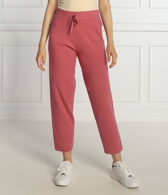 Spodnie damskie Tommy Hilfiger ze sklepu: Gomez Fashion Store w kategorii: Spodnie damskie - zdjęcie 874714-BD9-10338_TH224W000138N52