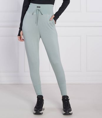 Spodnie damskie sportowe Calvin Klein Performance ze sklepu: Gomez Fashion Store w kategorii: Spodnie damskie - zdjęcie 874714-BD9-10338_CP225W000018032