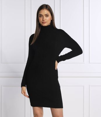 Guess - Sukienka dopasowana ze sklepu: Gomez Fashion Store w kategorii: Sukienki - zdjęcie 874714-BD9-10338_GJ225W000050058