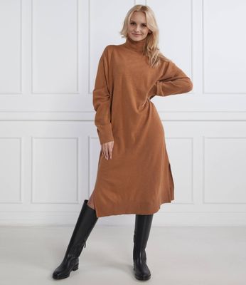 Sukienka prosta casual Samsøe Samsøe ze sklepu: Gomez Fashion Store w kategorii: Sukienki - zdjęcie 874714-BD9-10338_SS225W000011006