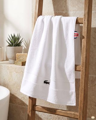 Ręcznik Lacoste HOME ze sklepu: Gomez Fashion Store w kategorii: Ręczniki - zdjęcie 874714-BD9-10338_LA225U000016793
