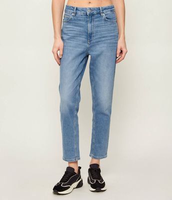 BOSS BLACK - Jeansy damskie ze sklepu: Gomez Fashion Store w kategorii: Jeansy damskie - zdjęcie 874714-BD9-10338_BB232W000051430