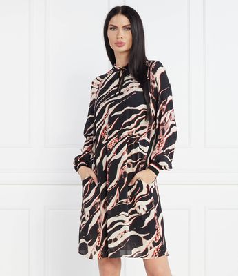 Sukienka Marc Cain ze sklepu: Gomez Fashion Store w kategorii: Sukienki - zdjęcie 874714-BD9-10338_CR234W000012278
