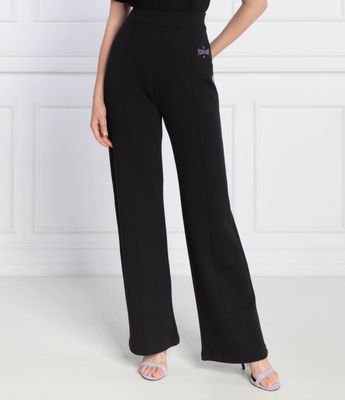 Spodnie damskie retro Chiara Ferragni ze sklepu: Gomez Fashion Store w kategorii: Spodnie damskie - zdjęcie 874714-BD9-10338_CF235W000009899