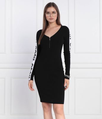 Sukienka casual dopasowana HUGO ze sklepu: Gomez Fashion Store w kategorii: Sukienki - zdjęcie 874714-BD9-10338_BU235W000141001