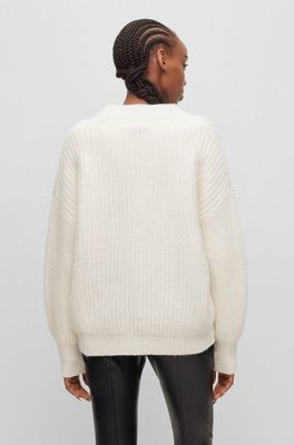 Sweter damski na zimę HUGO ze sklepu: Gomez Fashion Store w kategorii: Swetry damskie - zdjęcie 874714-BD9-10338_BU235W000146110