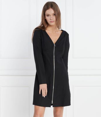 Sukienka prosta jesienna Calvin Klein Jeans ze sklepu: Gomez Fashion Store w kategorii: Sukienki - zdjęcie 874714-BD9-10338_CJ235W000157A81