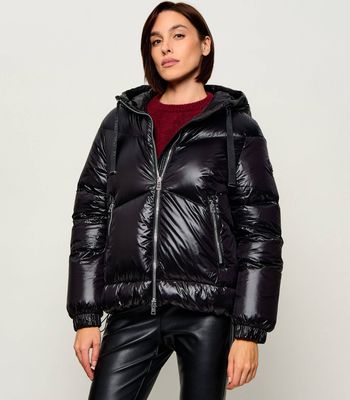 Woolrich - Kurtka damska casualowa ze sklepu: Gomez Fashion Store w kategorii: Kurtki damskie
