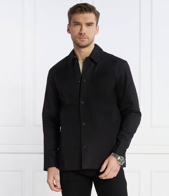 Koszula męska casual z klasycznym kołnierzykiem Calvin Klein ze sklepu: Gomez Fashion Store w kategorii: Koszule męskie - zdjęcie 874714-BD9-10338_CK241M000025A23