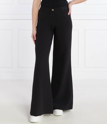 Spodnie damskie retro Versace Jeans Couture ze sklepu: Gomez Fashion Store w kategorii: Spodnie damskie - zdjęcie 874714-BD9-10338_VR242W000041899