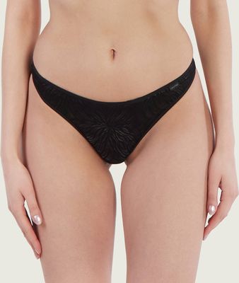 Majtki damskie bez wzorów Calvin Klein Underwear ze sklepu: Gomez Fashion Store w kategorii: Majtki damskie