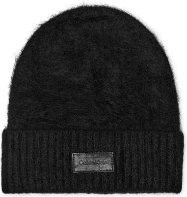 Czapka zimowa damska Calvin Klein ze sklepu: Gomez Fashion Store w kategorii: Czapki zimowe damskie - zdjęcie 874714-BD9-10338_CK245W000033A23