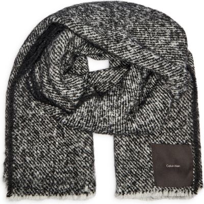 Szalik/chusta Calvin Klein ze sklepu: Gomez Fashion Store w kategorii: Szaliki i chusty damskie - zdjęcie 874714-BD9-10338_CK245W000041A23