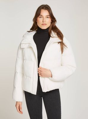 Kurtka damska casual Calvin Klein Jeans ze sklepu: Gomez Fashion Store w kategorii: Kurtki damskie - zdjęcie 874714-BD9-10338_CJ245W000133186