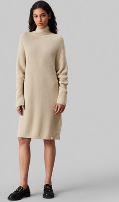 Sukienka casualowa Calvin Klein Jeans ze sklepu: Gomez Fashion Store w kategorii: Sukienki - zdjęcie 874714-BD9-10338_CJ245W000118C69