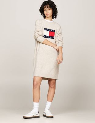 Sukienka prosta Tommy Jeans ze sklepu: Gomez Fashion Store w kategorii: Sukienki - zdjęcie 874714-BD9-10338_TM245W000089217