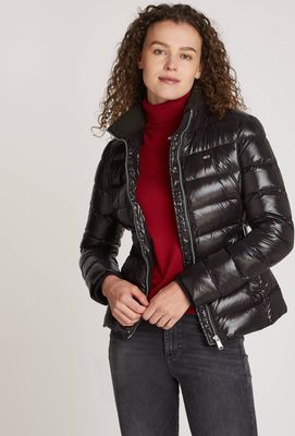 Kurtka damska jesienna Tommy Jeans ze sklepu: Gomez Fashion Store w kategorii: Kurtki damskie - zdjęcie 874714-BD9-10338_TM245W000118D44