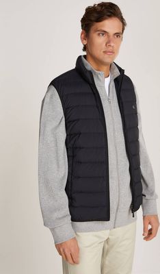 Kamizelka męska Calvin Klein Jeans ze sklepu: Gomez Fashion Store w kategorii: Kamizelki męskie - zdjęcie 874714-BD9-10338_CJ245M000012A81
