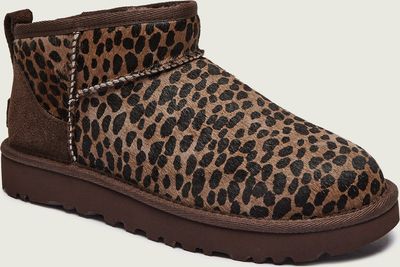 UGG - Śniegowce damskie zimowe ze sklepu: Gomez Fashion Store w kategorii: Śniegowce damskie - zdjęcie 874714-BD9-10338_UG245W000034170
