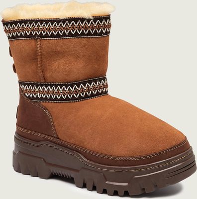 Śniegowce damskie na zimę UGG ze sklepu: Gomez Fashion Store w kategorii: Śniegowce damskie - zdjęcie 874714-BD9-10338_UG245W000039008