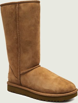 Śniegowce damskie na zimę UGG ze sklepu: Gomez Fashion Store w kategorii: Śniegowce damskie - zdjęcie 874714-BD9-10338_UG245W000033008