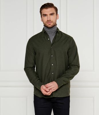 Koszula męska z kołnierzykiem button down Oscar Jacobson ze sklepu: Gomez Fashion Store w kategorii: Koszule męskie - zdjęcie 874714-BD9-10338_OJ245M000002088