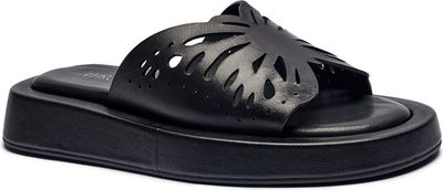 Marc Cain - Klapki damskie na lato ze sklepu: Gomez Fashion Store w kategorii: Klapki damskie - zdjęcie 874714-BD9-10338_CR251W000040900