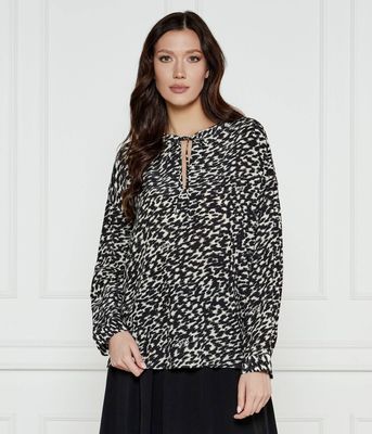 Bluzka damska casual Joop! ze sklepu: Gomez Fashion Store w kategorii: Bluzki damskie - zdjęcie 874714-BD9-10338_JO251W000042292