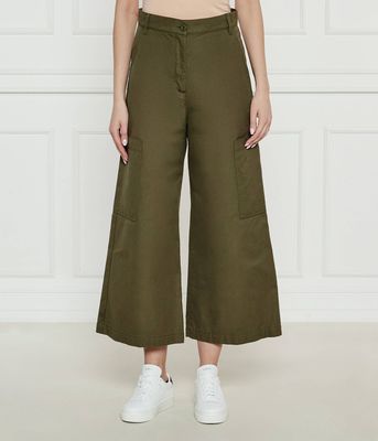 Spodnie damskie Weekend MaxMara ze sklepu: Gomez Fashion Store w kategorii: Spodnie damskie - zdjęcie 874714-BD9-10338_MW251W000026001