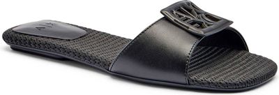 Klapki damskie na lato Armani Exchange ze sklepu: Gomez Fashion Store w kategorii: Klapki damskie - zdjęcie 874714-BD9-10338_AX252W000037296