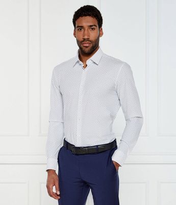 Koszula męska z klasycznym kołnierzykiem na wiosnę BOSS BLACK ze sklepu: Gomez Fashion Store w kategorii: Koszule męskie - zdjęcie 874714-BD9-10338_BB252M000130450