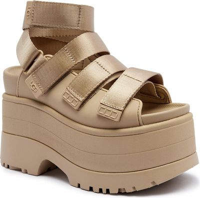 Klapki damskie na lato UGG ze sklepu: Gomez Fashion Store w kategorii: Klapki damskie - zdjęcie 874714-BD9-10338_UG252W000005202