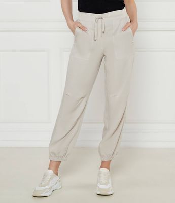 Joop! - Spodnie damskie casual ze sklepu: Gomez Fashion Store w kategorii: Spodnie damskie - zdjęcie 874714-BD9-10338_JO252W000058040